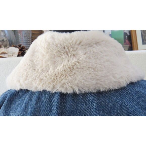 Highway Women's Cropped Denim Trucker Jacket Faux Fur Collar M EUC - Picture 6 of 14